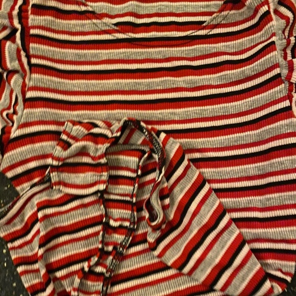 Pretty Little Thing Bodysuit - Picture 3 of 4